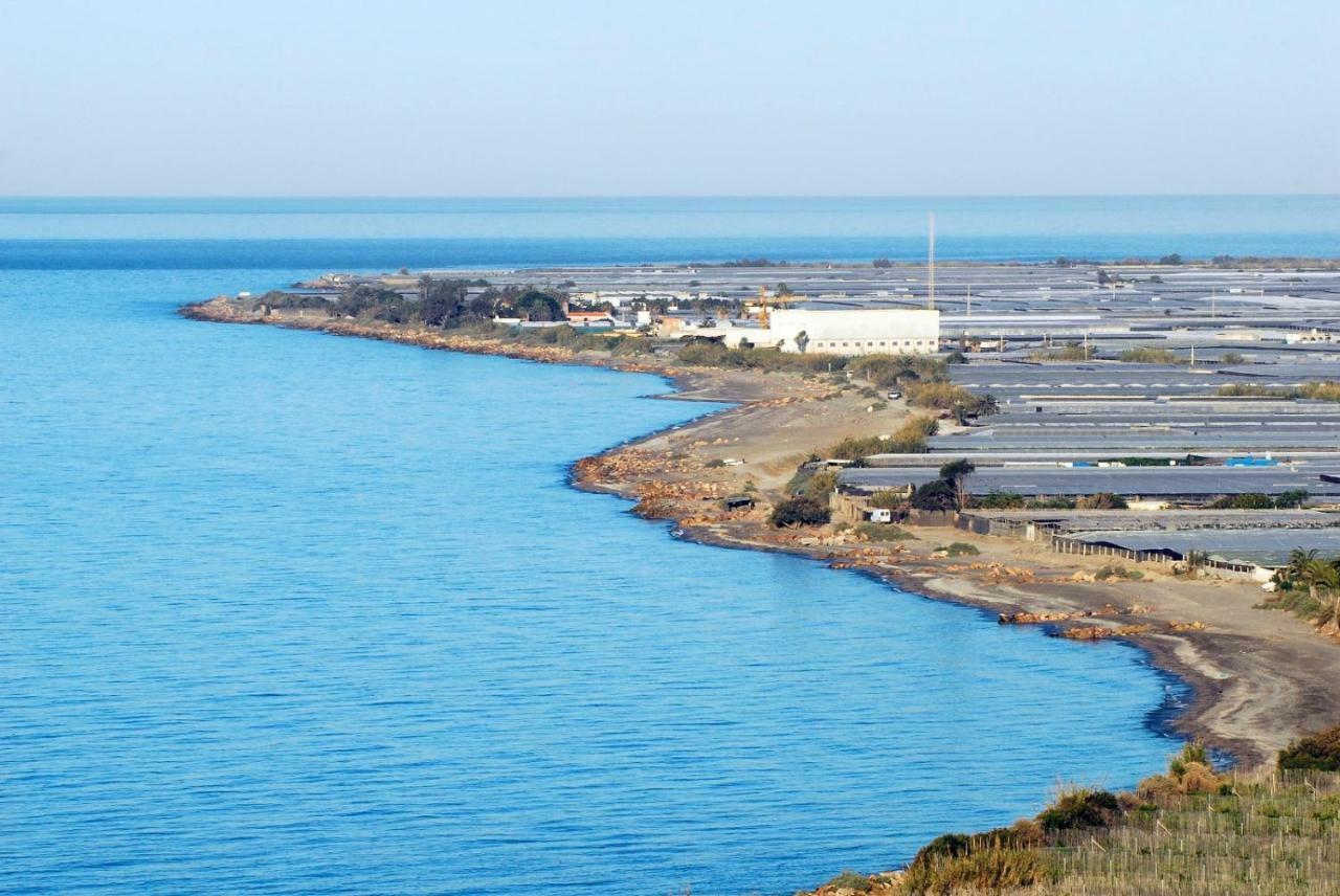 הוילה אדרה Casa Playa De Guainos מראה חיצוני תמונה